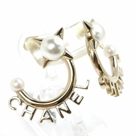 CHANEL CC Logos Pearl Stud Earrings Gold Tone B21A Auth w/Box D-k24 - Picture 4 of 7